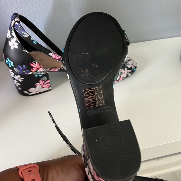 Call it spring flower heels - Picture 6 of 6